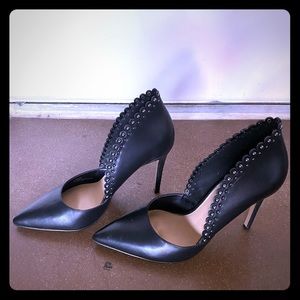 Jessica Simpson Black Pumps